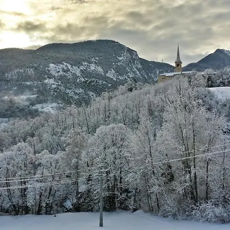 Le Renard D'introd 因特罗德