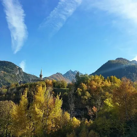 Le Renard D'introd Nocleg ze śniadaniem