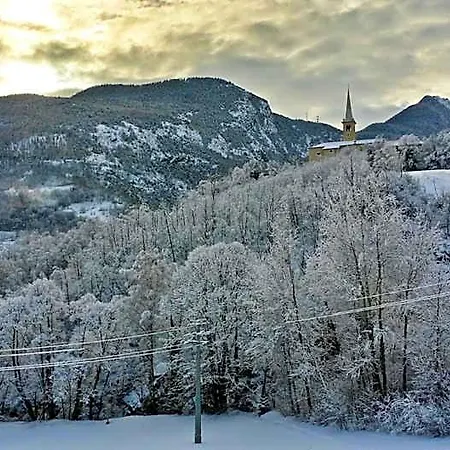Le Renard D'introd Oda ve Kahvaltı Introd
